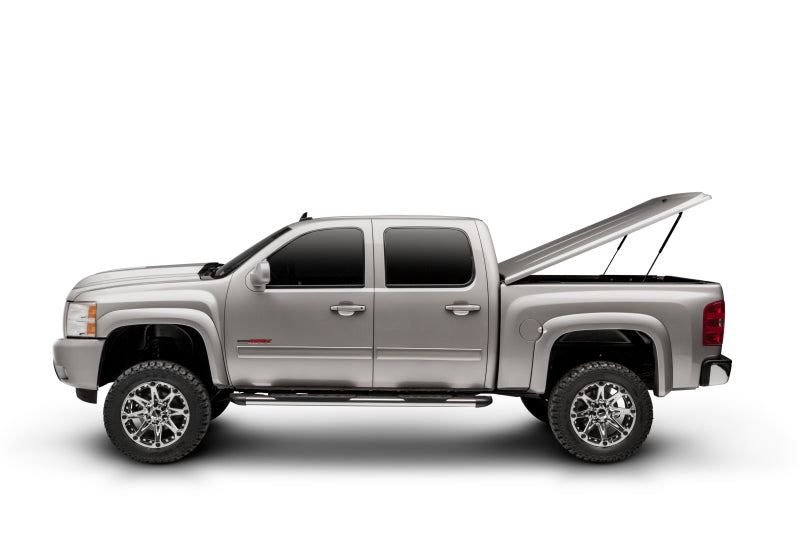 Load image into Gallery viewer, UnderCover 18-20 Chevy Colorado/GMC Canyon 5ft Lux Bed Cover - Satin Steel Gray
