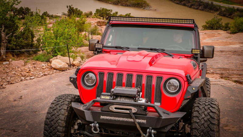 Load image into Gallery viewer, DV8 Offroad 18+ Jeep JL Heat Dispersion Hood - Primer Black
