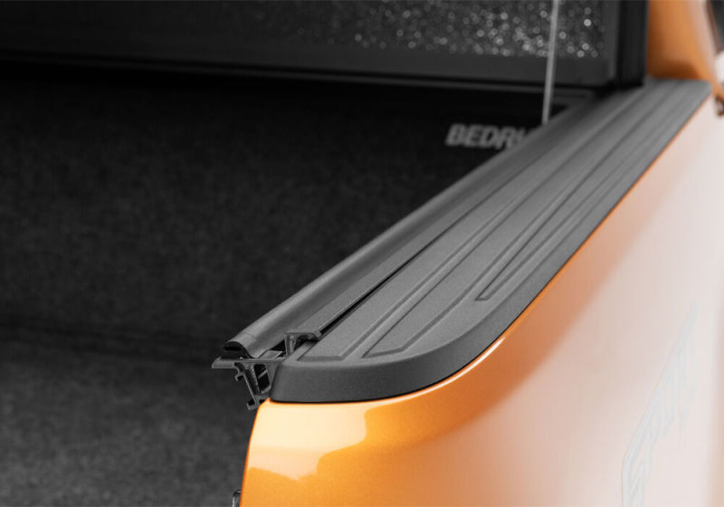 Load image into Gallery viewer, UnderCover 19-20 Ford Ranger 5ft Armor Flex Bed Cover - Black Textured
