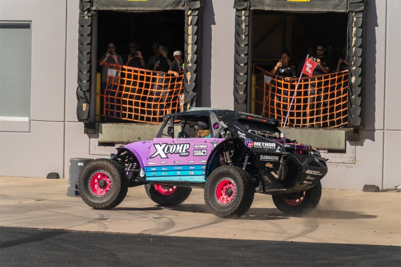 Load image into Gallery viewer, Rigid Industries x SHREDDY 360-Series 4in Lights w/Wt Bcklght (2) + 6 Covers (2 Pink/2 Teal/2 Blk)
