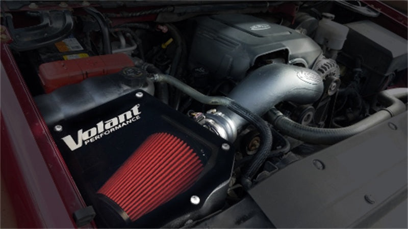 Load image into Gallery viewer, Volant 01-06 Cadillac Escalade 6.0 V8 Pro5 Closed Box Air Intake System
