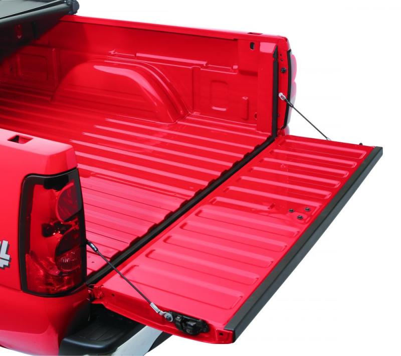 Load image into Gallery viewer, Lund Universal (Universal Tailgate Seal) Tailgate Seal - Black
