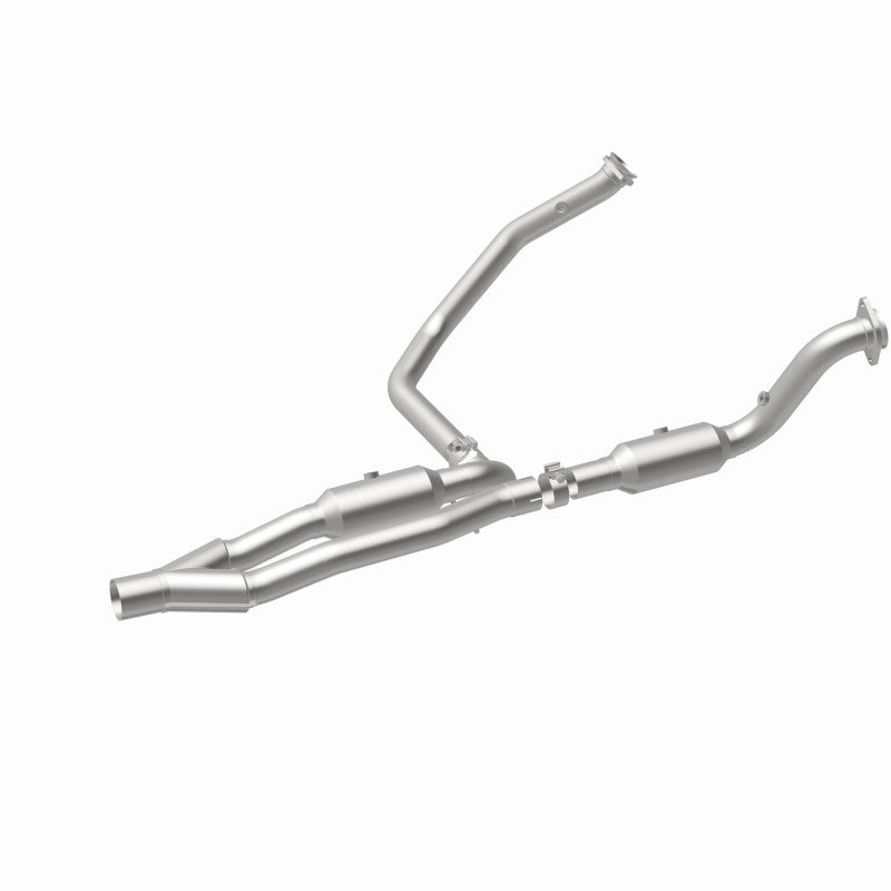 Load image into Gallery viewer, MagnaFlow 2012 Ram 1500 Tradesman HD V8 5.7L OEM Underbody Direct-Fit Catalytic Converter
