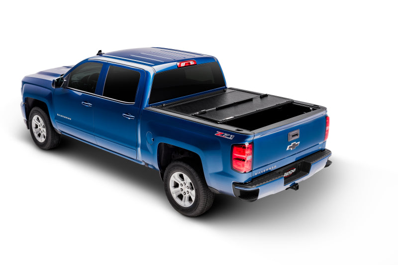 Load image into Gallery viewer, UnderCover 07-13 Chevy Silverado 1500 / 07-04 Silverado 2500 HD 6.5ft Flex Bed Cover
