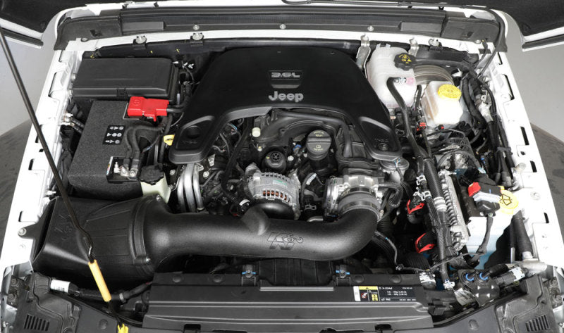 Load image into Gallery viewer, K&amp;N 2018 Jeep Wrangler JL V6-3.6L F/I Aircharger Performance Intake
