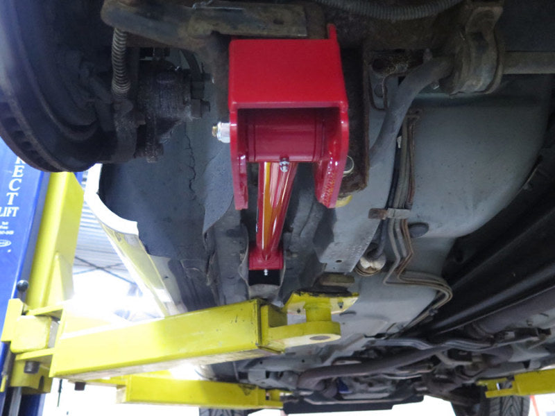 Load image into Gallery viewer, UMI Performance 82-02 GM F-Body Tubular Non-Adjustable Lower Control Arms - Red
