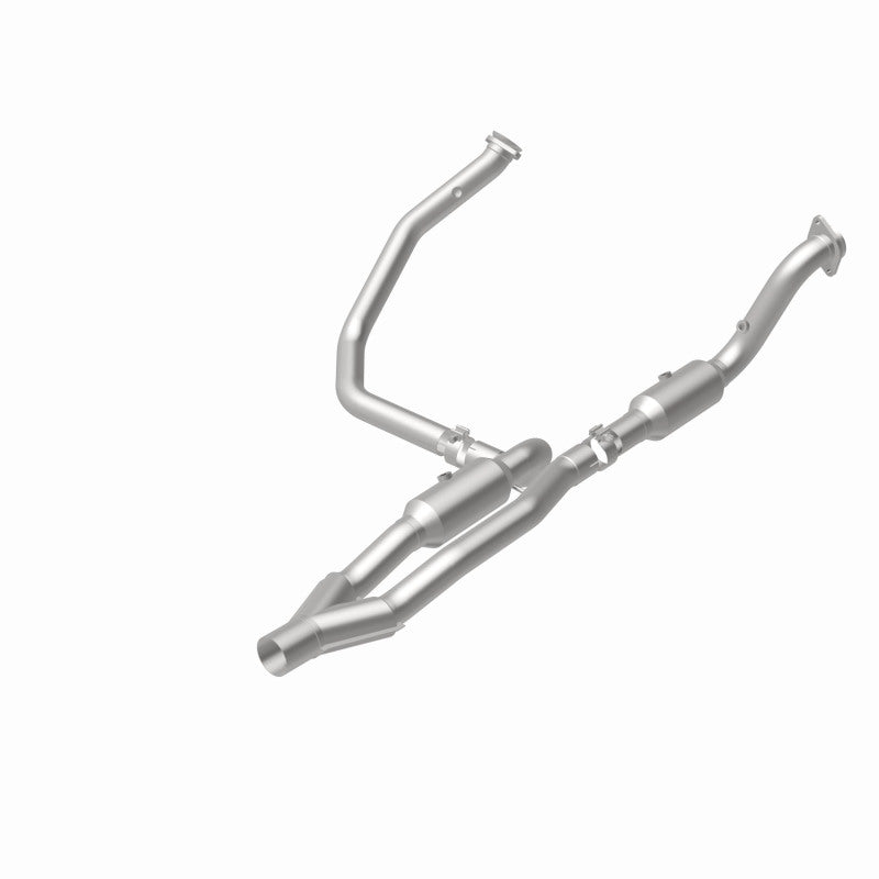 Load image into Gallery viewer, MagnaFlow 2012 Ram 1500 Tradesman HD V8 5.7L OEM Underbody Direct-Fit Catalytic Converter
