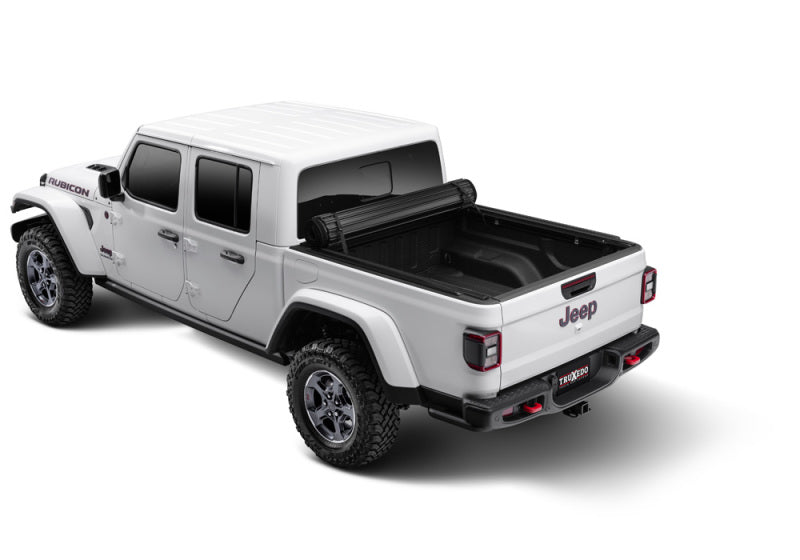 Load image into Gallery viewer, Truxedo 2020 Jeep Gladiator 5ft Sentry CT Bed Cover
