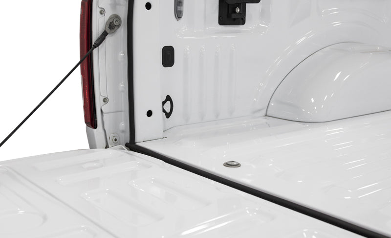 Load image into Gallery viewer, Access Accessories TRAILSEAL Tailgate Gasket 1 Kit Fits All Pickups
