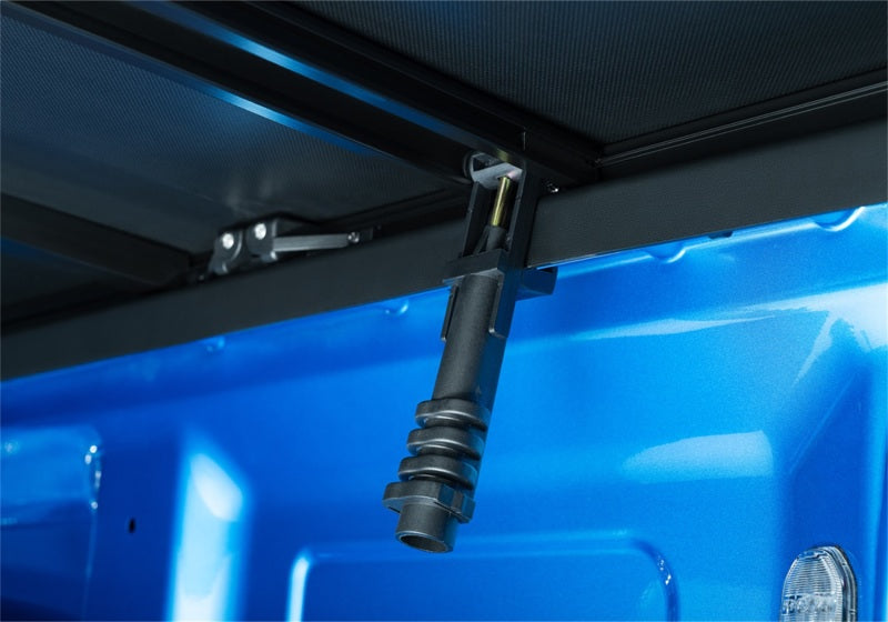 Load image into Gallery viewer, Extang 19-21 Dodge Ram (5ft 7in Bed) - Does Not Fit RamBox (New Body Style) Trifecta e-Series
