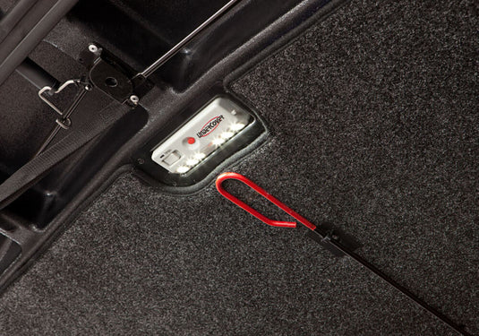 UnderCover 19-20 GMC Sierra 1500 (w/o MultiPro TG) 5.8ft Elite LX Bed Cover - Glory Red