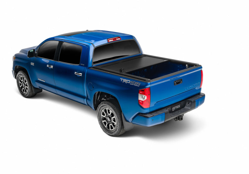 Load image into Gallery viewer, Retrax 2022+ Toyota Tundra Regular &amp; Double Cab 6.5ft Bed w/ Deck Rail System RetraxONE XR
