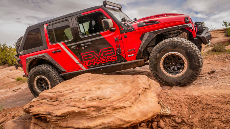 Load image into Gallery viewer, DV8 Offroad 18+ Jeep JL Heat Dispersion Hood - Primer Black
