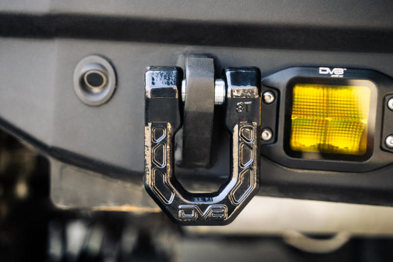 Load image into Gallery viewer, DV8 Offroad Elite Series D-Ring Shackles - Pair (Black)
