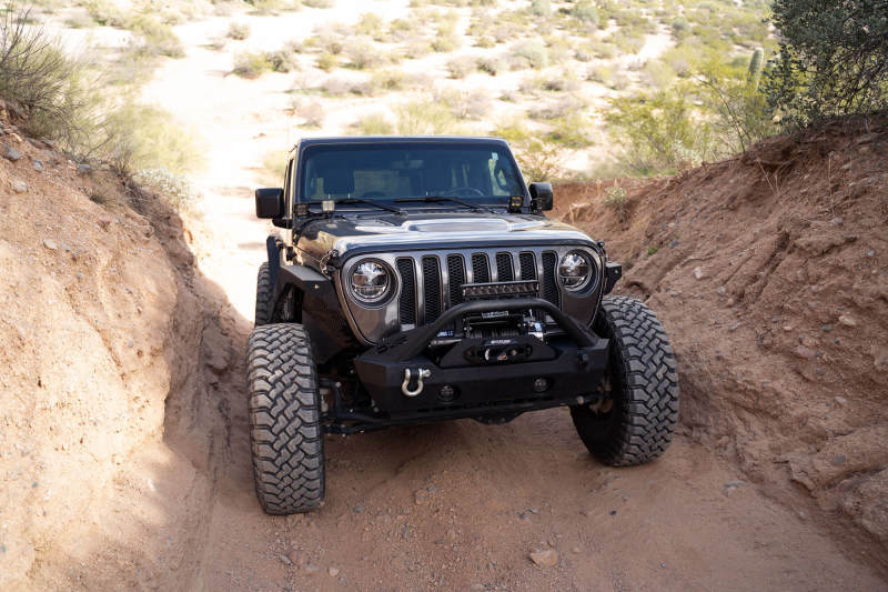 Load image into Gallery viewer, DV8 Offroad 18-22 Jeep Gladiator JT Cowl Light Bar Bracket
