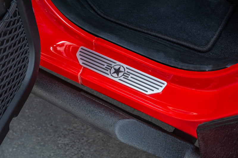 Load image into Gallery viewer, DV8 Offroad 2018-2019 Jeep Gladiator JL Front Sill Plates
