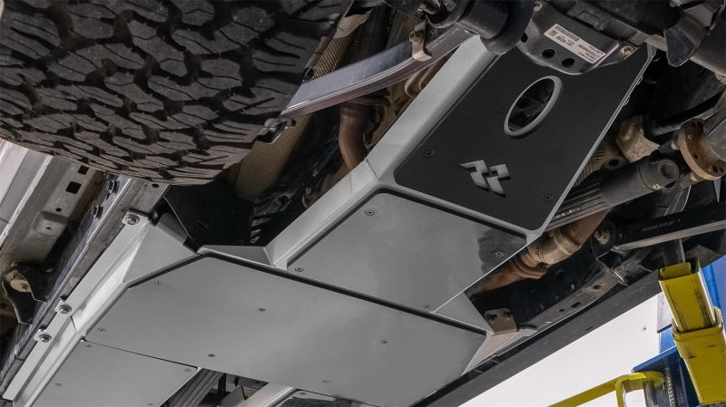 Load image into Gallery viewer, Rugged Ridge 18-23 Jeep Wrangler JLU 4dr Alum. Skid Plate for Engine/Trans - Tex. Blk
