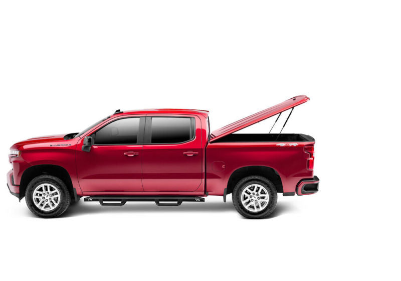 Load image into Gallery viewer, UnderCover 19-20 Chevy Silverado 1500 6.5ft Lux Bed Cover - Satin Steel Metallic
