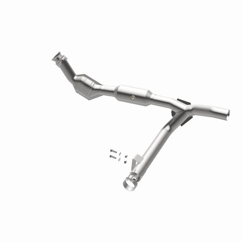 Load image into Gallery viewer, Magnaflow 01-03 Ford F150 XL/XLT V6 4.2L OEM Grade / EPA Compliant Direct-Fit Catalytic Converter
