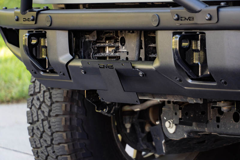 Load image into Gallery viewer, DV8 Offroad 21-22 Ford Bronco Factory Front Bumper Licence Relocation Bracket - Front
