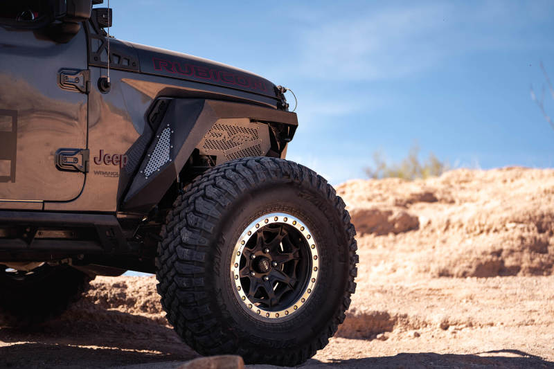 Load image into Gallery viewer, DV8 Offroad 2018+ Jeep Wrangler JL Front Inner Fenders - Black
