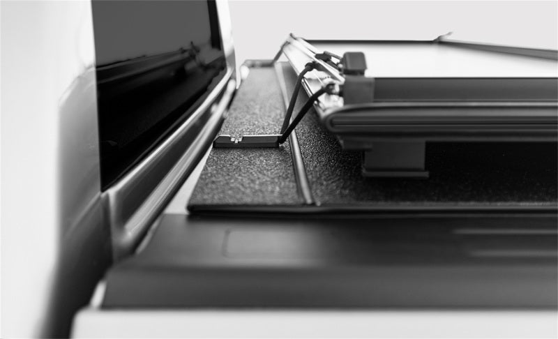 Load image into Gallery viewer, LOMAX Stance Hard Cover 16+ Toyota Tacoma 6ft Box (w/o OEM hard cover)
