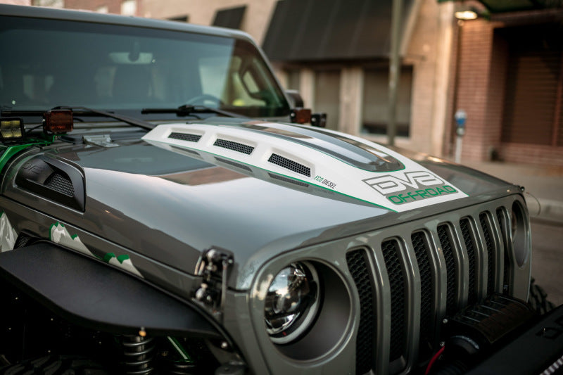 Load image into Gallery viewer, DV8 Offroad 18+ Jeep JL Heat Dispersion Hood - Primer Black
