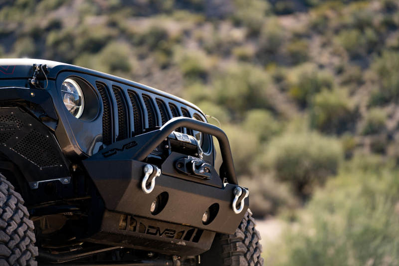 Load image into Gallery viewer, DV8 Offroad 2018+ Jeep Wrangler JL Front Inner Fenders - Black

