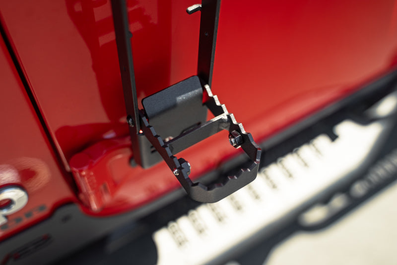 Load image into Gallery viewer, DV8 Offroad 07-23 Jeep Gladiator/Wrangler JT/JK/JL Hinge Mounted Step
