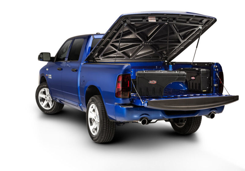 Load image into Gallery viewer, UnderCover 04-15 Nissan Titan Drivers Side Swing Case - Black Smooth
