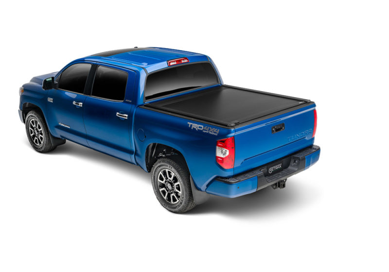 Load image into Gallery viewer, Retrax 2022+ Toyota Tundra Regular &amp; Double Cab 6.5ft Bed w/ Deck Rail System RetraxONE XR
