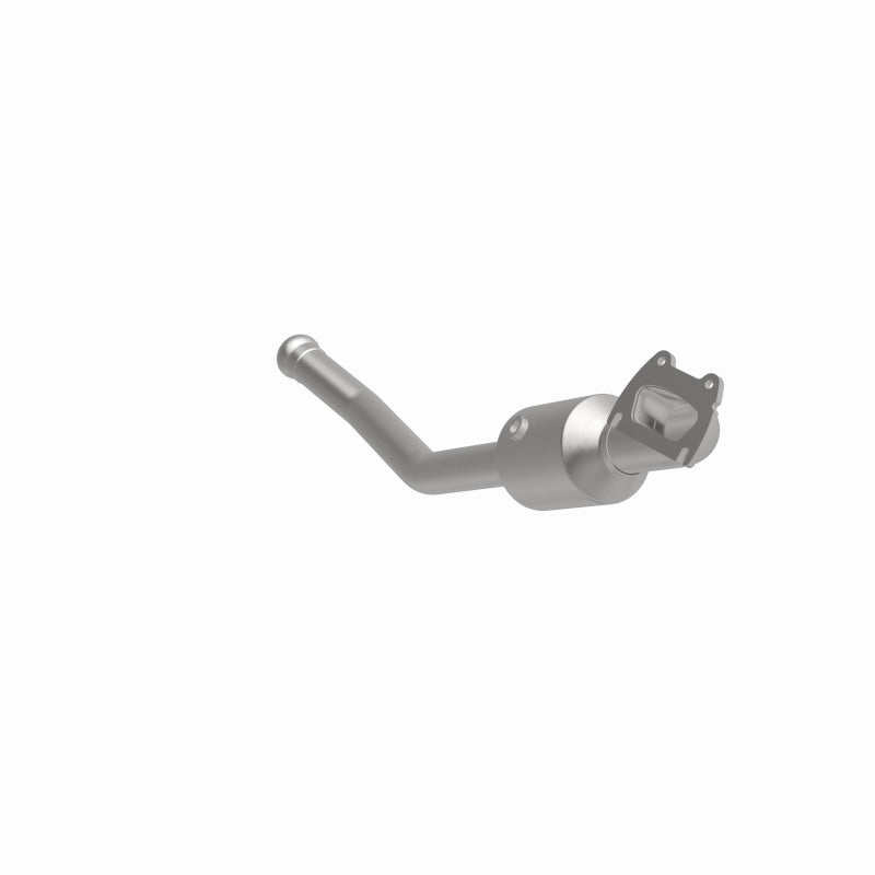 Load image into Gallery viewer, Magnaflow 13-15 Dodge Durango V6 3.6L OEM Grade / EPA Compliant Direct-Fit Catalytic Converter
