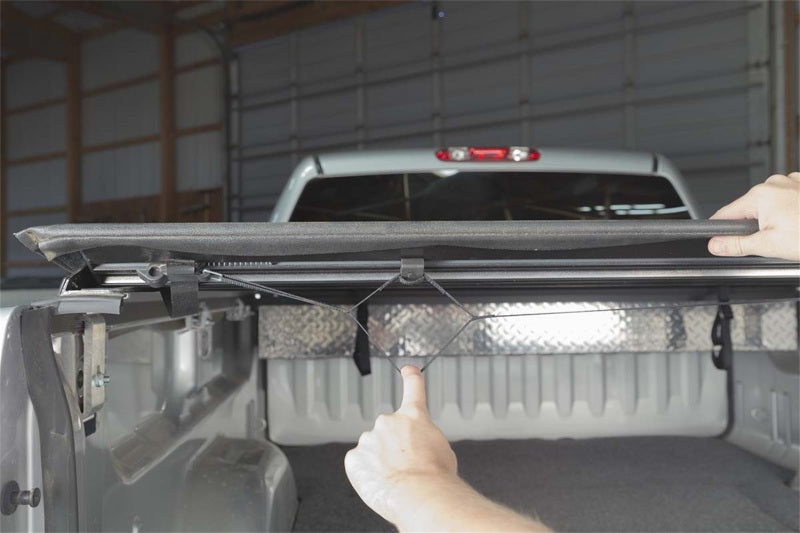 Load image into Gallery viewer, Access Lorado 99-07 Ford Super Duty 8ft Bed (Includes Dually) Roll-Up Cover
