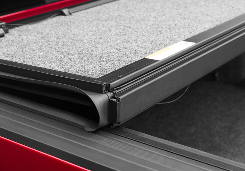 Load image into Gallery viewer, UnderCover 16-17 Toyota HiLux 5ft Ultra Flex Bed Cover - Matte Black Finish
