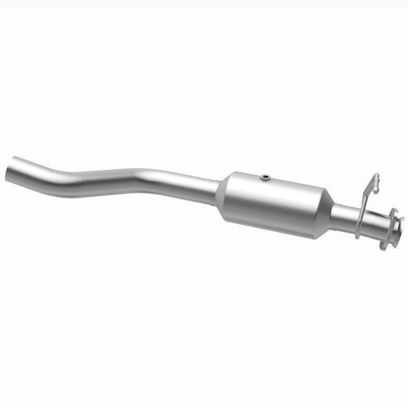 Load image into Gallery viewer, MagnaFlow 22-24 Ford F-650 V8 7.3L Underbody Direct Fit Catalytic Converter
