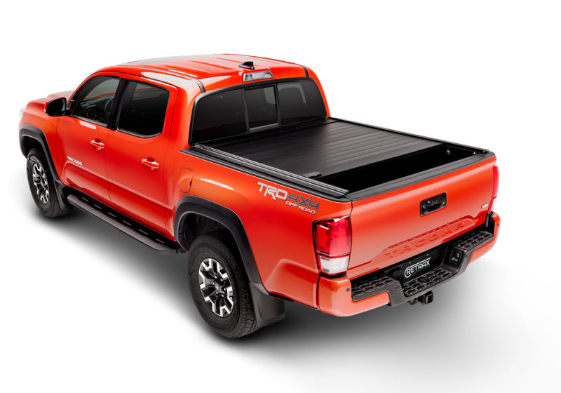 Load image into Gallery viewer, Retrax 07-up Tundra Regular &amp; Double Cab Long Bed w/ Deck Rail Sys RetraxPRO MX
