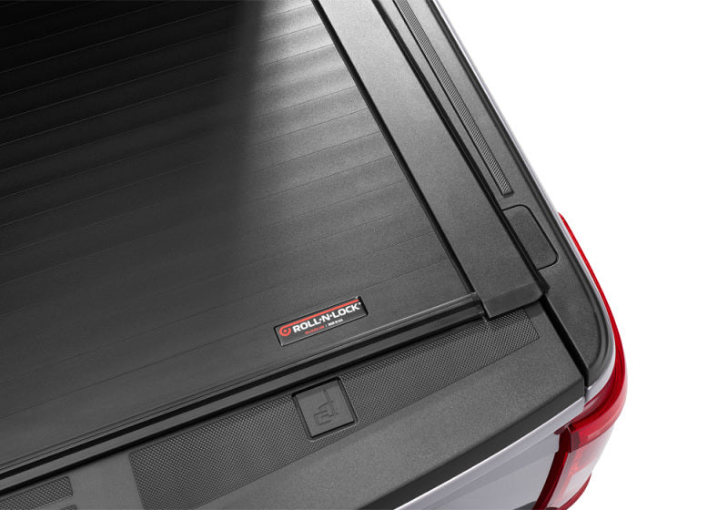 Load image into Gallery viewer, Roll-N-Lock 15-18 Ford F-150 SB 77-3/8in A-Series Retractable Tonneau Cover
