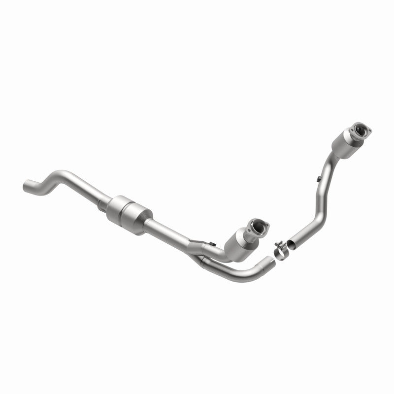 Load image into Gallery viewer, MagnaFlow Conv DF 00-03 Durango 4WD 4.7L
