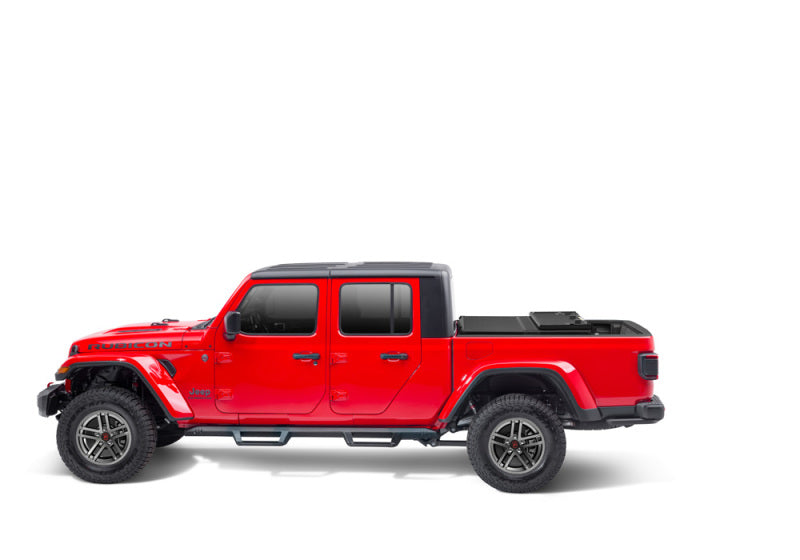 Load image into Gallery viewer, Extang 2020 Jeep Gladiator (JT) (w/Rail System) Solid Fold 2.0
