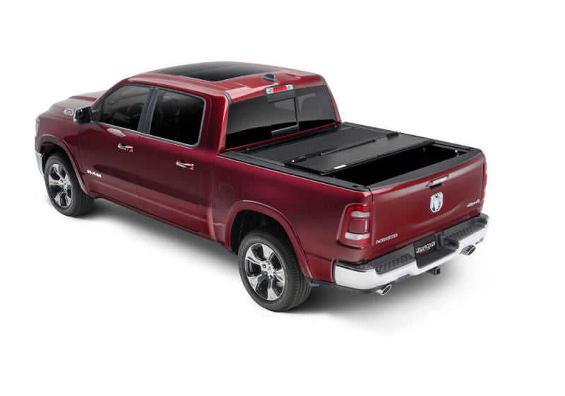 Load image into Gallery viewer, UnderCover 19-20 Ram 1500 6.4ft Armor Flex Bed Cover - Black Textured

