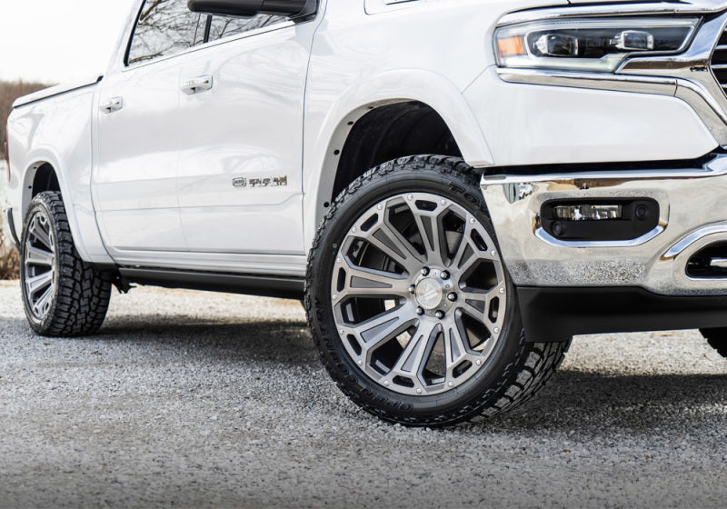 Load image into Gallery viewer, Superlift 2019 Ram 1500 2in Leveling Kit
