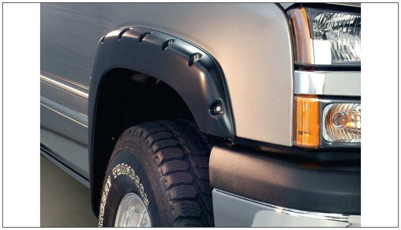 Load image into Gallery viewer, Bushwacker 07-07 Chevy Silverado 1500 Classic Fleetside Pocket Style Flares 4pc - Black
