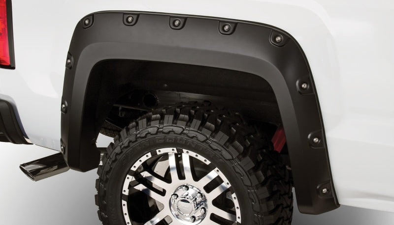 Load image into Gallery viewer, Bushwacker 14-15 GMC Sierra 1500 Fleetside Boss Pocket Style Flares 4pc 69.3/78.8/97.6in Bed - Black
