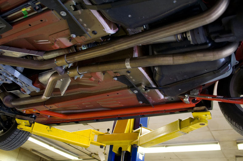 Load image into Gallery viewer, UMI Performance 05-14 Ford Mustang Subframe Connectors- Bolt In
