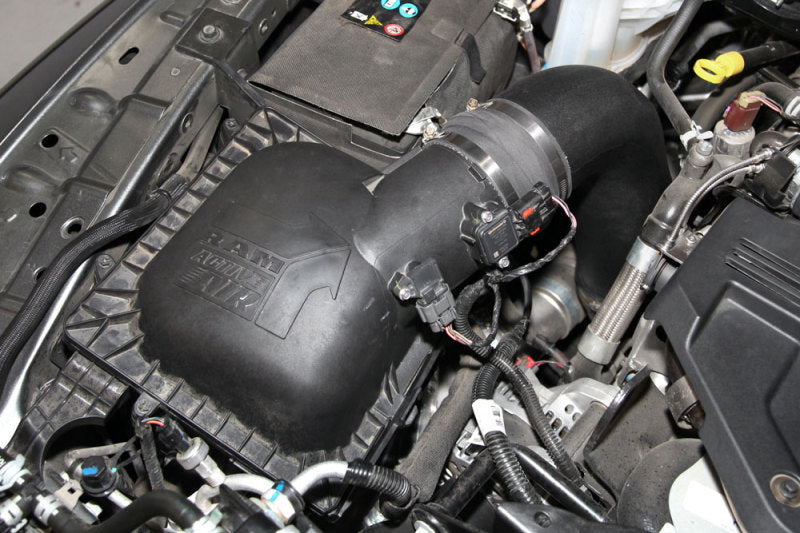 Load image into Gallery viewer, K&amp;N 13-15 RAM 2500/3500 L6-6.7L DSL Performance Intake Kit
