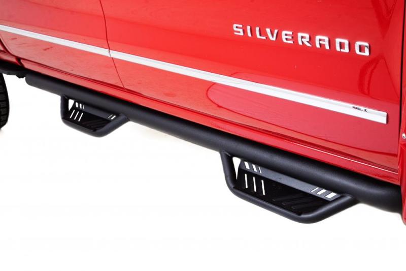 Load image into Gallery viewer, Lund 15-17 Chevy Colorado Ext. Cab Terrain HX Step Nerf Bars - Black
