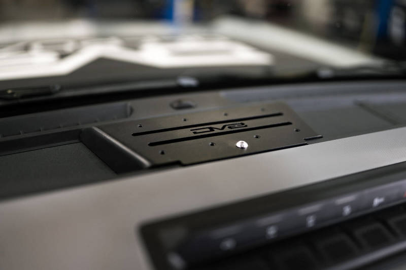 Load image into Gallery viewer, DV8 Offroad 21-23 Ford Bronco Digital Device Dash Mount
