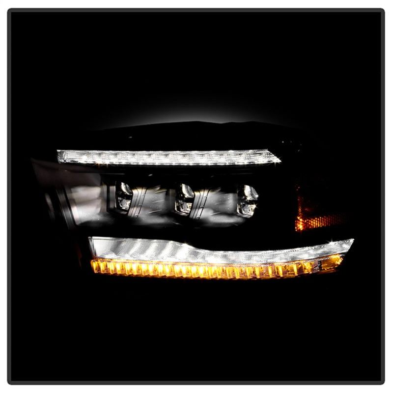 Load image into Gallery viewer, Spyder 13-18 Dodge RAM 1500 / 13-19 RAM 2500/3500 Projector Headlights
