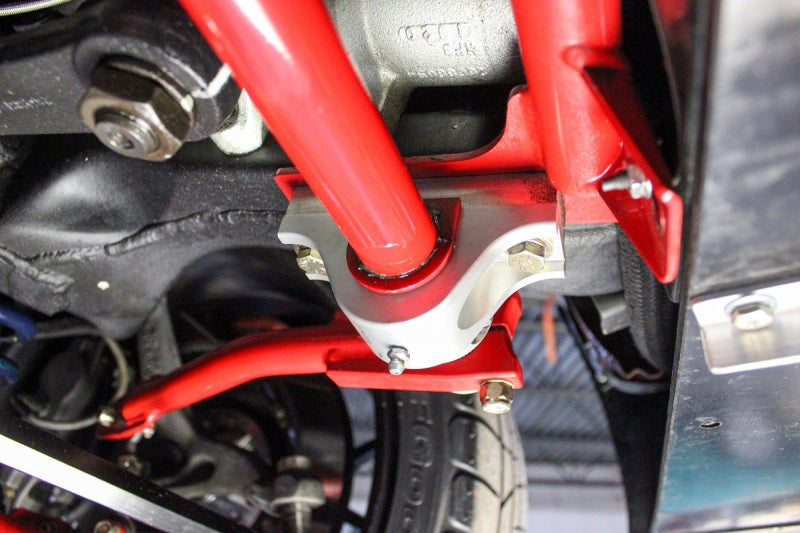Load image into Gallery viewer, UMI Performance 1-1/4in Splined Front Sway Bar (Double Shear End Links)
