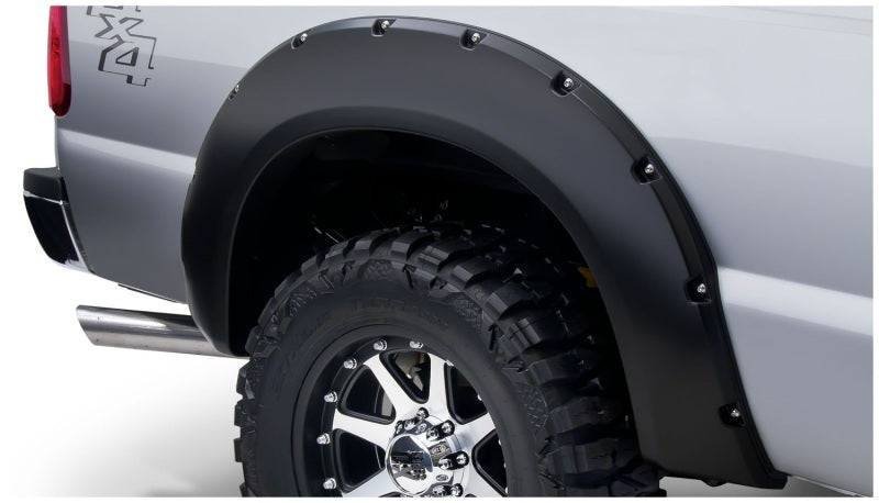 Load image into Gallery viewer, Bushwacker 11-16 Ford F-250 Super Duty Styleside Pocket Style Flares 2pc - Black
